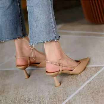  2022 Нови летни Модни Дамски Сандали с остри пръсти в ретро стил, кайсиев цвят Baotou Обувки на висок ток с каишка и катарама от Дамски сандали на Висок ток