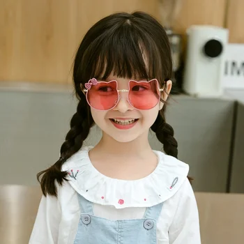  модни нови пролетни слънчеви очила за деца от 2021 г., прекрасни слънчеви очила за момичета с лък KT B150, Слънчеви очила за най-малките мечета
